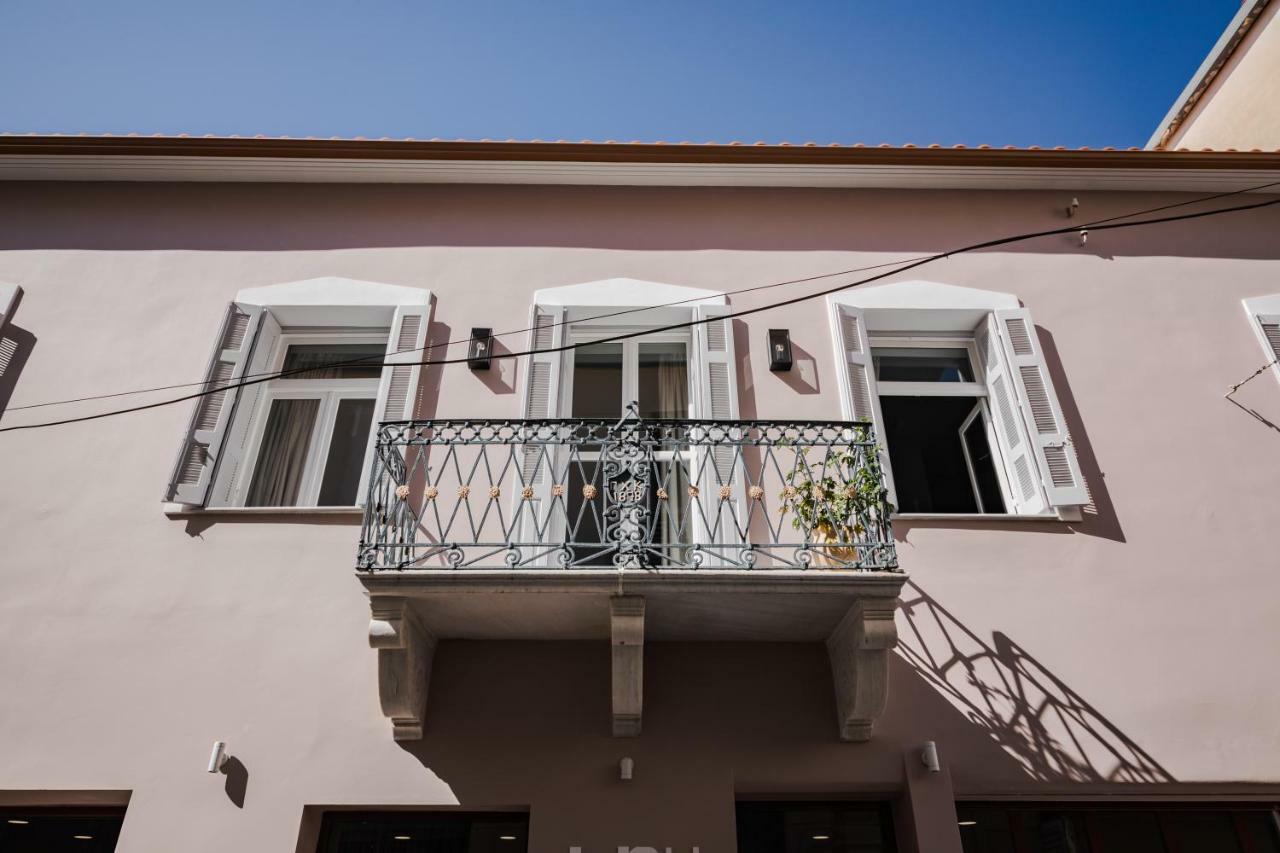 Stylish Studio Apartment - 8F House Каламата Экстерьер фото